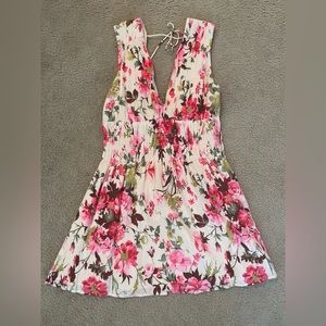 Abercrombie and Fitch Smocked Plunged Crinkle Mini Dress Cream Floral size Large